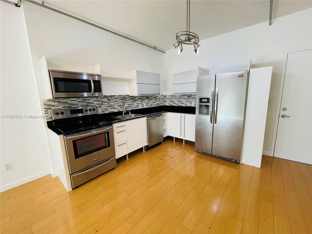 690 SW 1st Ct # 1030, Miami FL 33130