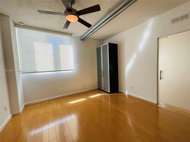 690 SW 1st Ct # 1030, Miami FL 33130