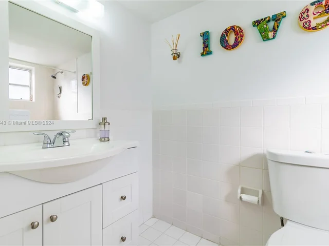 1245 West Ave # 302, Miami Beach FL 33139