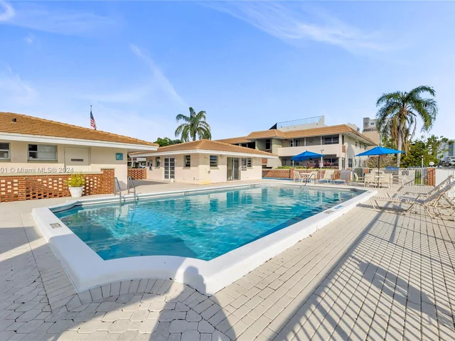 1340 NE 28th Ave # 143, Pompano Beach FL 33062