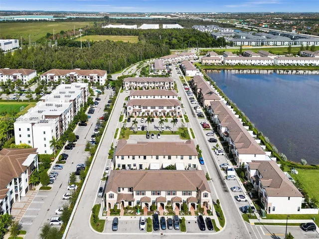 3422 W 112th Pl, Hialeah FL 33018