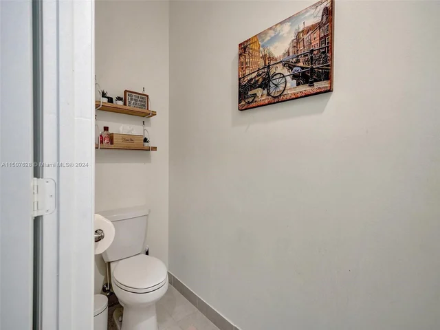 3422 W 112th Pl, Hialeah FL 33018