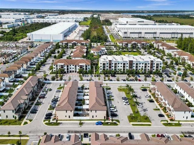 3422 W 112th Pl, Hialeah FL 33018