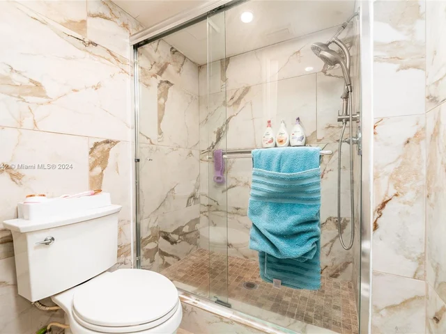 7535 Trent Dr # 202, Tamarac FL 33321