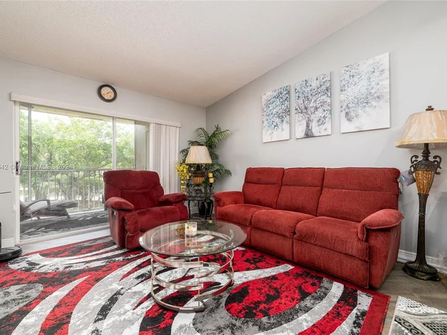 7535 Trent Dr # 202, Tamarac FL 33321