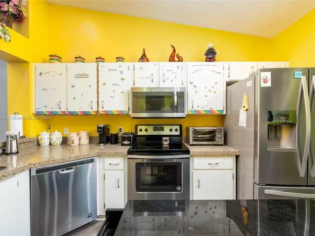 7535 Trent Dr # 202, Tamarac FL 33321