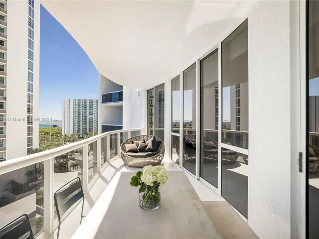 15901 Collins Ave # 707, Sunny Isles Beach FL 33160