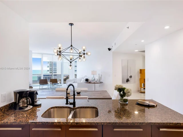 15901 Collins Ave # 707, Sunny Isles Beach FL 33160