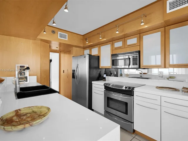 16485 Collins Ave # 1236, Sunny Isles Beach FL 33160