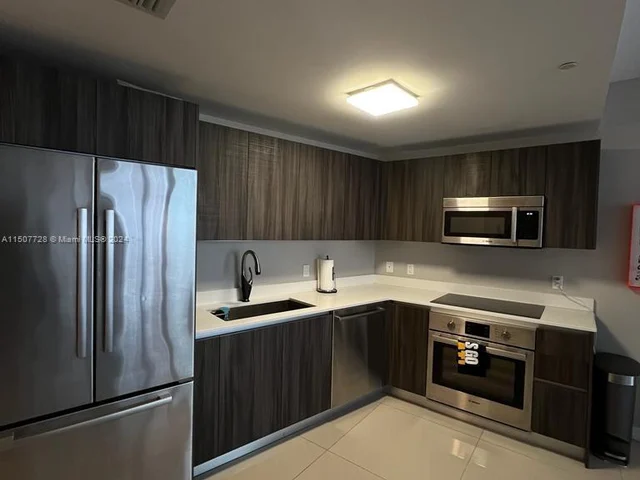 488 NE 18th St # 301, Miami FL 33132