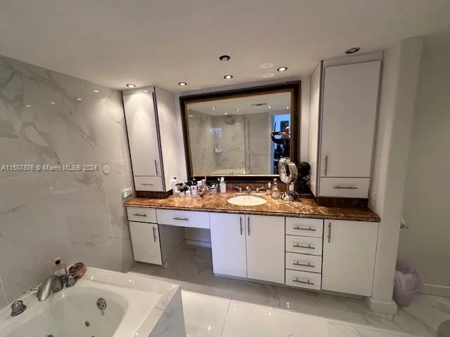 19707 Turnberry Way # 8B, Aventura FL 33180