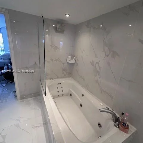 19707 Turnberry Way # 8B, Aventura FL 33180