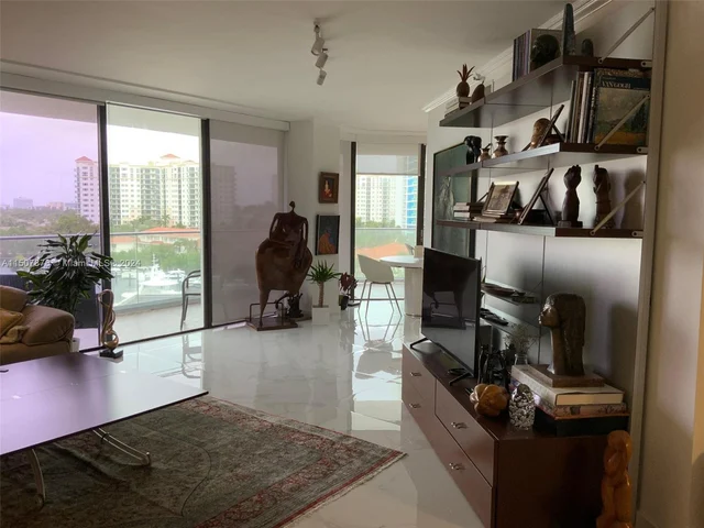 19707 Turnberry Way # 8B, Aventura FL 33180