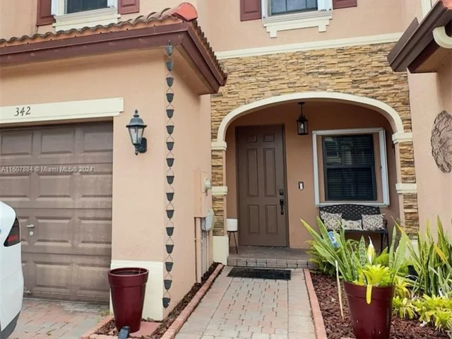 342 NE 37th Ave, Homestead FL 33033