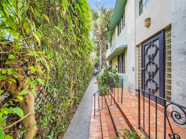 1341 Meridian Ave # 105, Miami Beach FL 33139