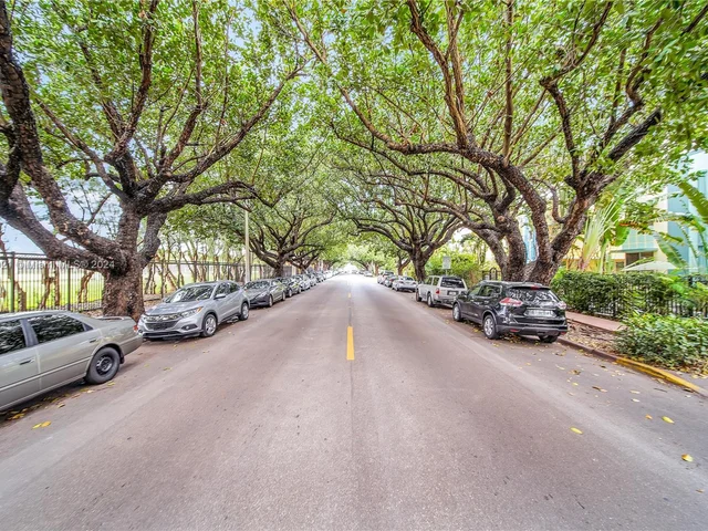 1341 Meridian Ave # 105, Miami Beach FL 33139