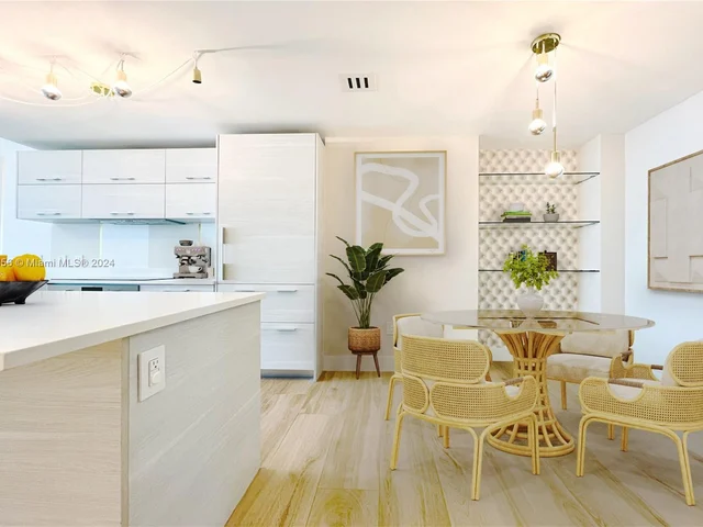 650 NE 32nd St # 3803, Miami FL 33137