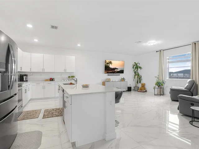 19080 SW 133rd Ct, Miami FL 33177