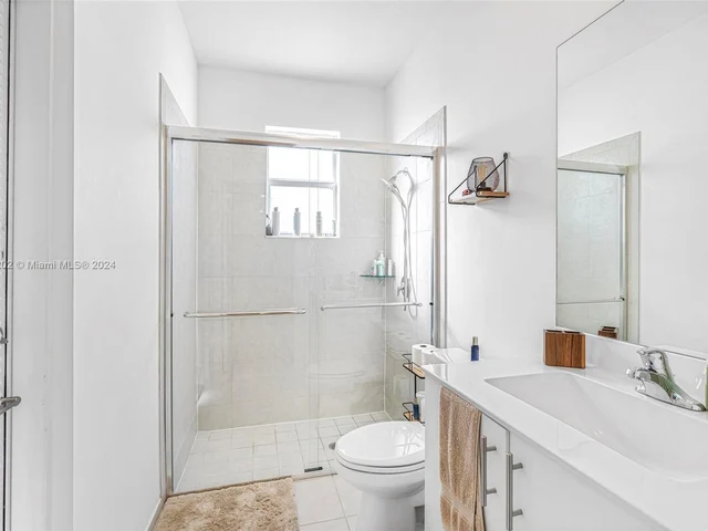 19080 SW 133rd Ct, Miami FL 33177