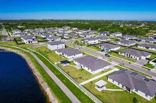 19080 SW 133rd Ct, Miami FL 33177