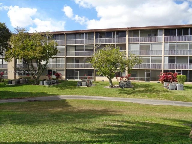 13450 SW 3rd St # 113D, Pembroke Pines FL 33027