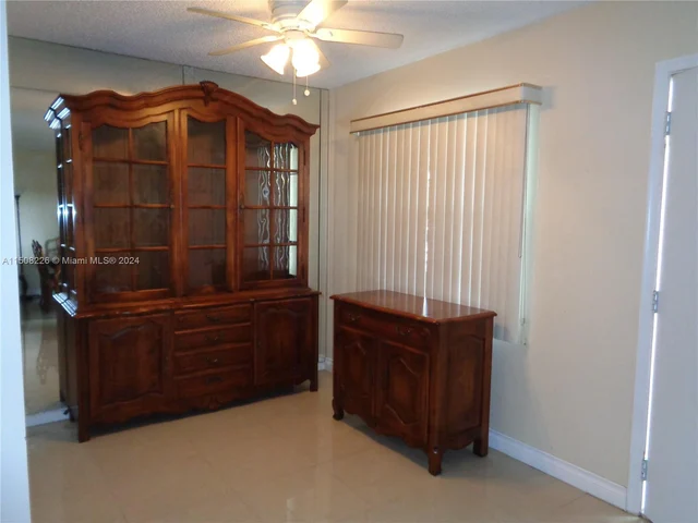 13450 SW 3rd St # 113D, Pembroke Pines FL 33027