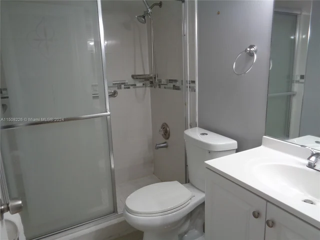 13450 SW 3rd St # 113D, Pembroke Pines FL 33027