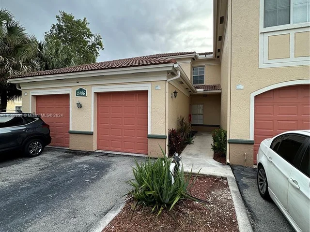 2406 Centergate Dr # 201, Miramar FL 33025