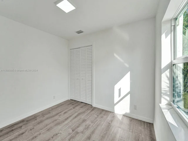 3831 NW 4th Ct, Lauderhill FL 33311