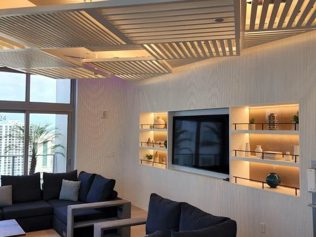 227 NE 2nd Street # 2907, Miami FL 33132