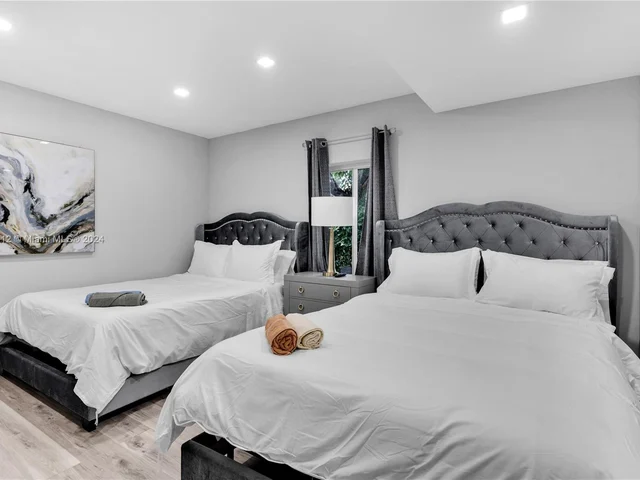 75 NW 144th St, Miami FL 33168