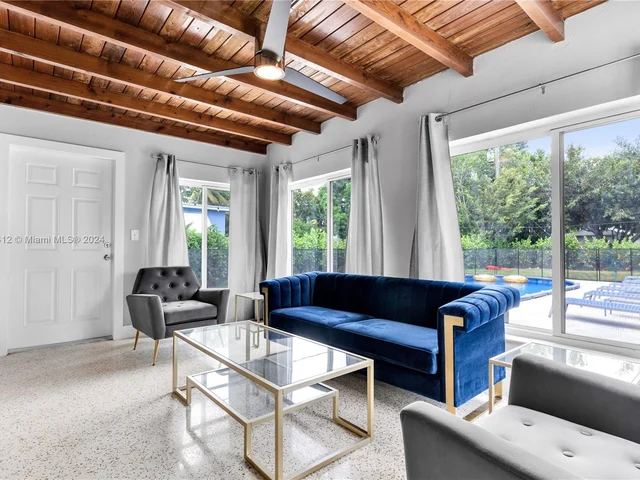 75 NW 144th St, Miami FL 33168