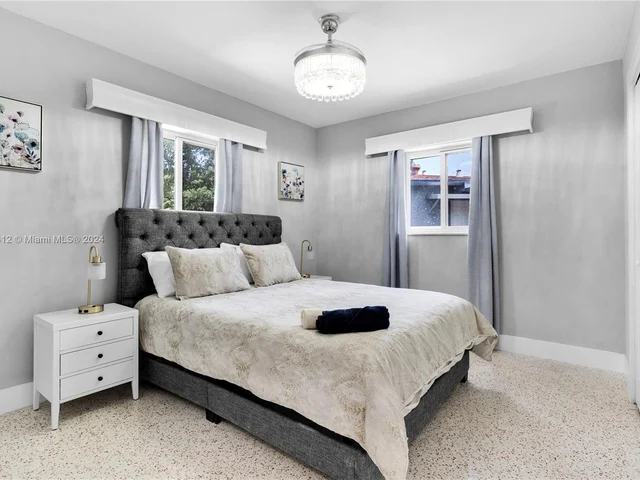 75 NW 144th St, Miami FL 33168