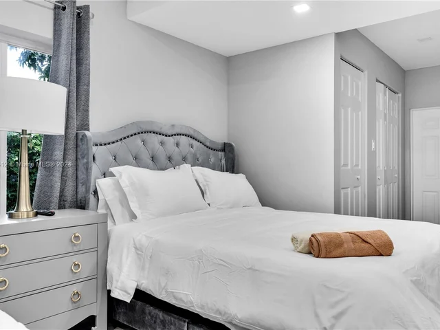 75 NW 144th St, Miami FL 33168