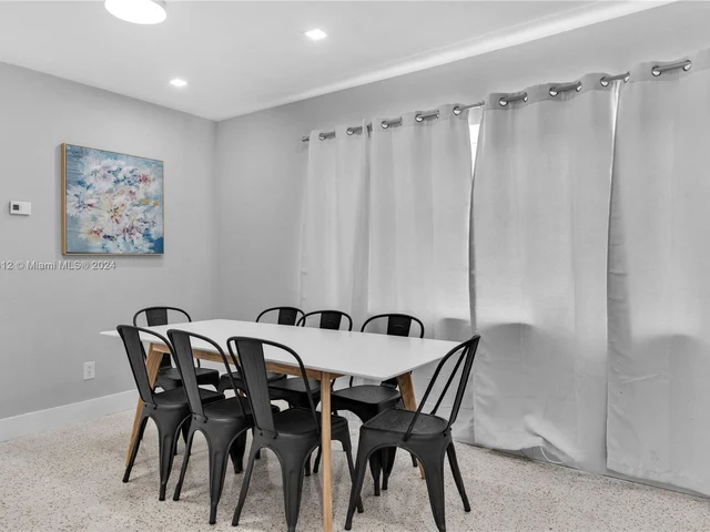 75 NW 144th St, Miami FL 33168