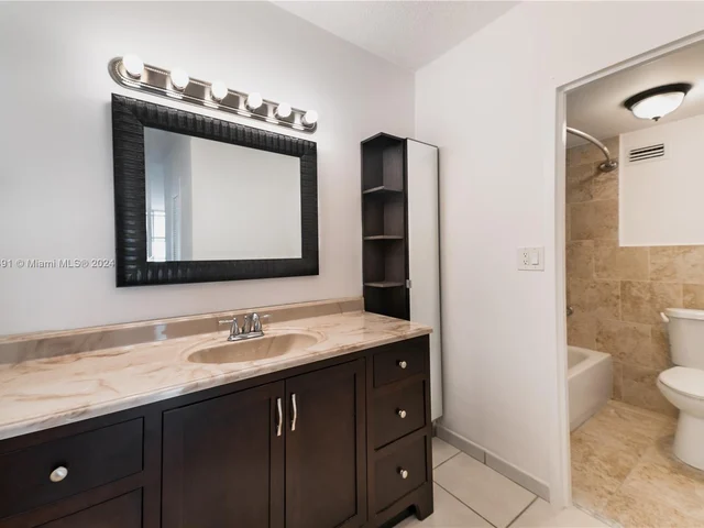 3725 S Ocean Dr # 706, Hollywood FL 33019