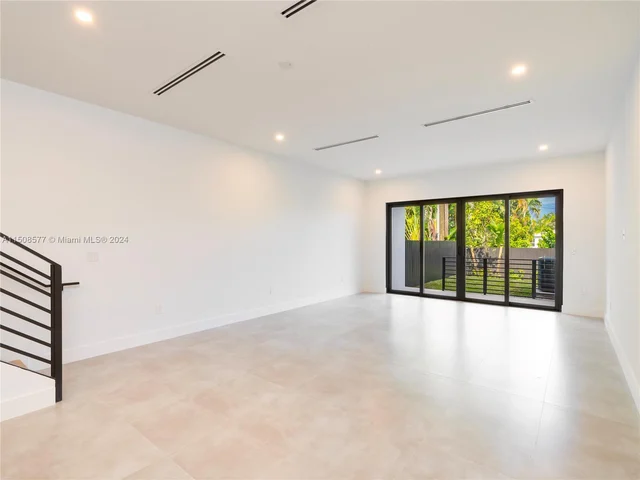 1118 NE 10th Ave # 1118, Fort Lauderdale FL 33304