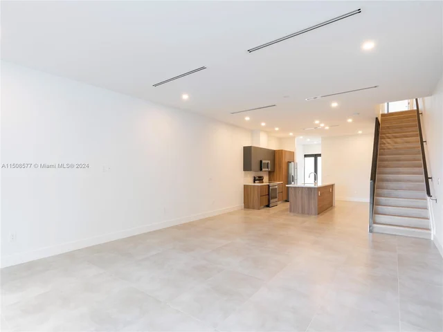 1118 NE 10th Ave # 1118, Fort Lauderdale FL 33304