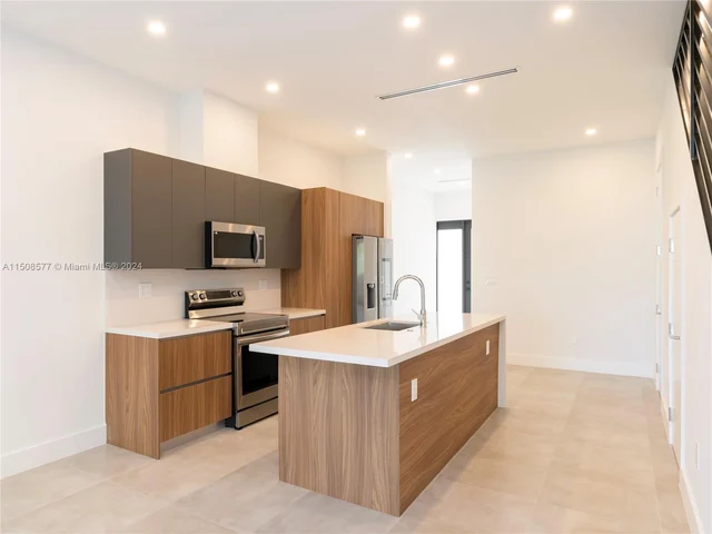 1118 NE 10th Ave # 1118, Fort Lauderdale FL 33304