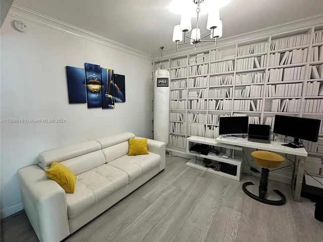 3330 NE 190th St # 912, Aventura FL 33180