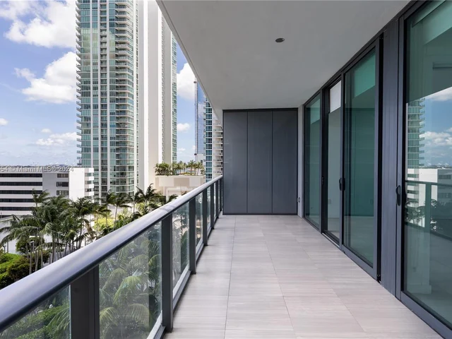 480 NE 31st St # 906, Miami FL 33137