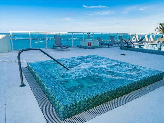 218 SE 14th St # 1904, Miami FL 33131