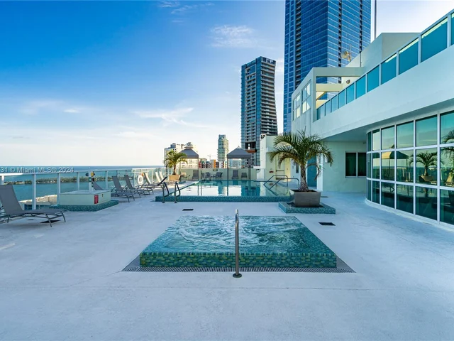 218 SE 14th St # 1904, Miami FL 33131