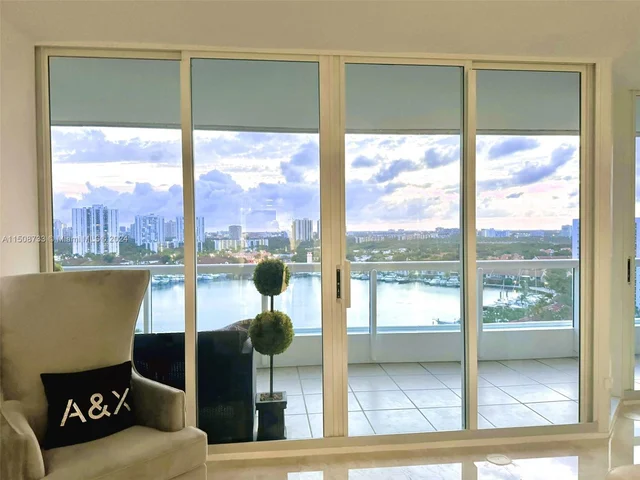 21205 Yacht Club Dr # 1507, Aventura FL 33180