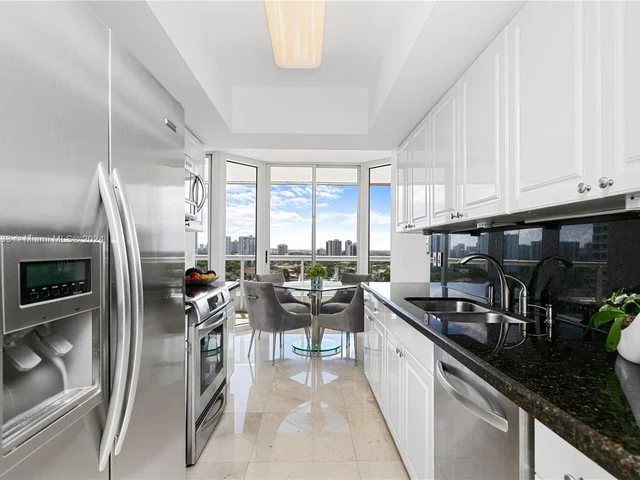 21205 Yacht Club Dr # 1507, Aventura FL 33180