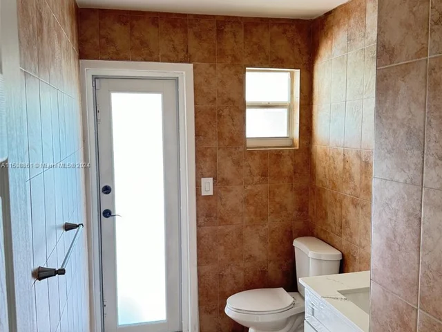 9380 SW 134th St, Miami FL 33176