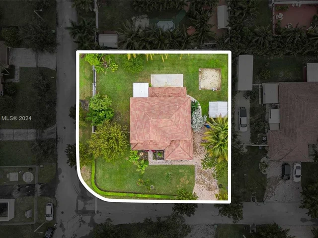 12981 SW 221st St, Miami FL 33170