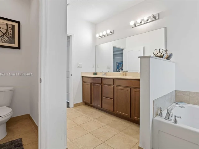 12981 SW 221st St, Miami FL 33170