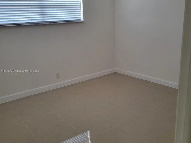 8901 S Hollybrook Blvd # 202, Pembroke Pines FL 33025