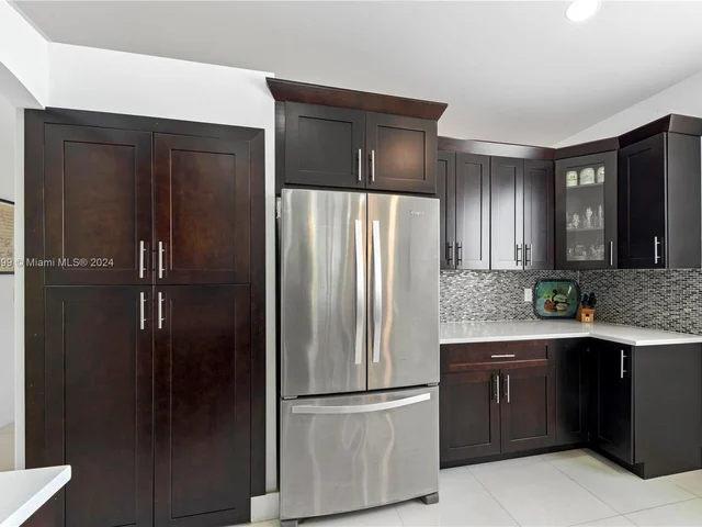 1509 SW 105th Ave, Pembroke Pines FL 33025